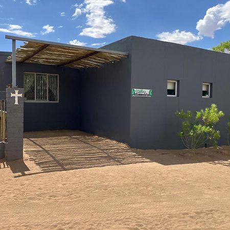 Stellies Accommodation - Room 1 Keetmanshoop Extérieur photo