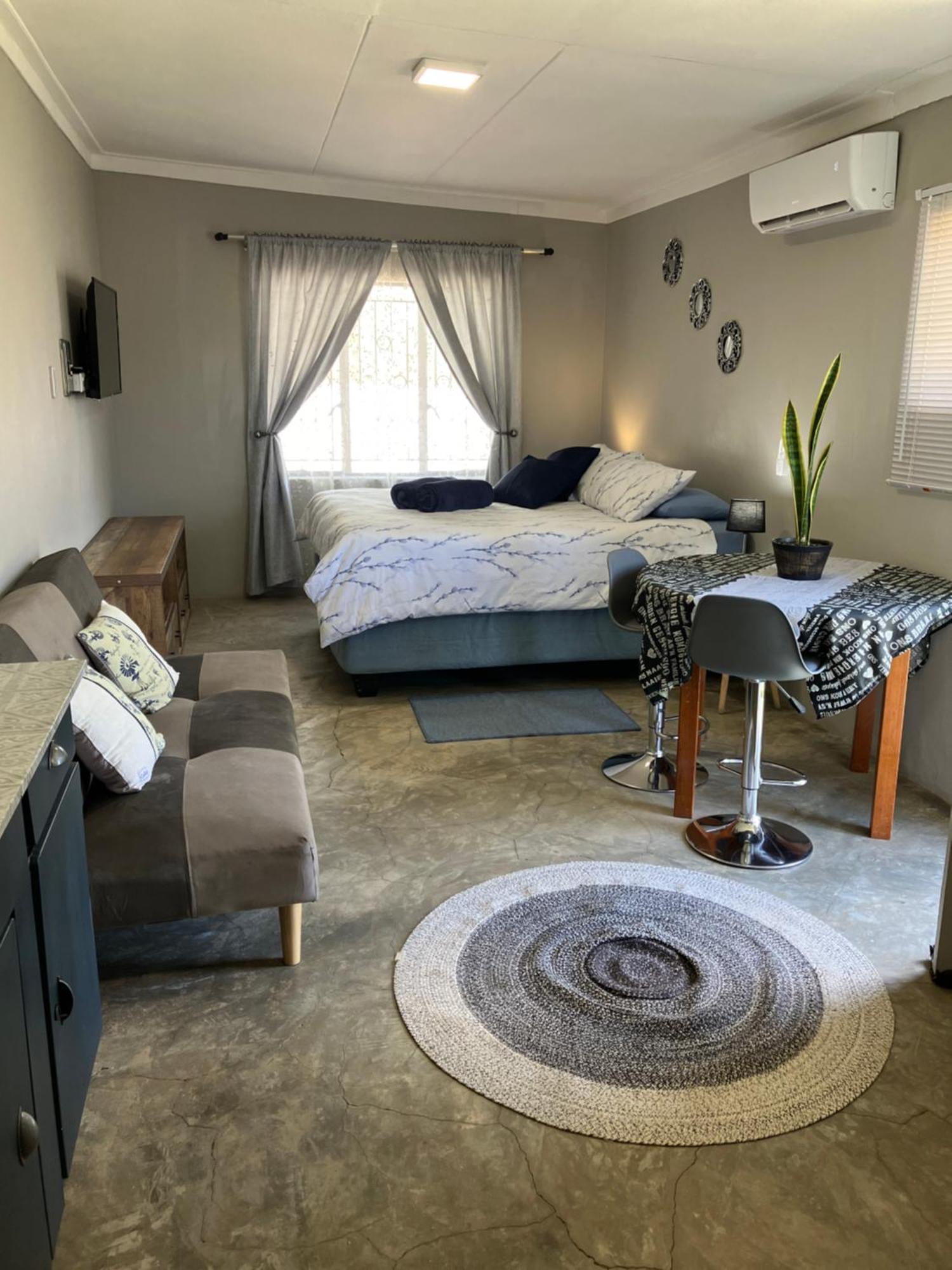 Stellies Accommodation - Room 1 Keetmanshoop Extérieur photo